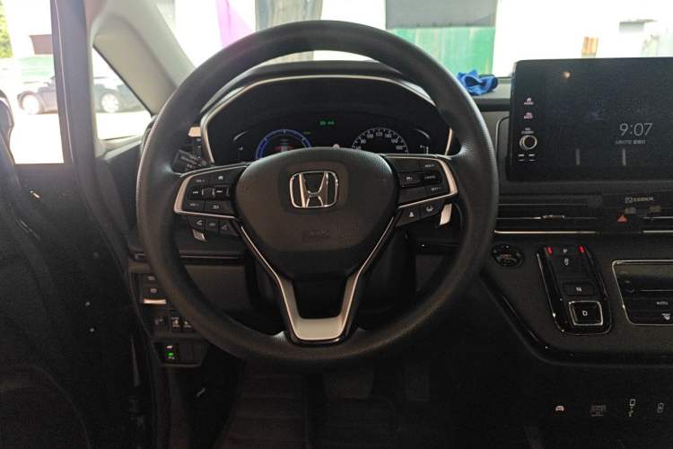 Used Honda Odyssey 2024 2.0L eHEV Sharp & Smart Edition Steering Wheel