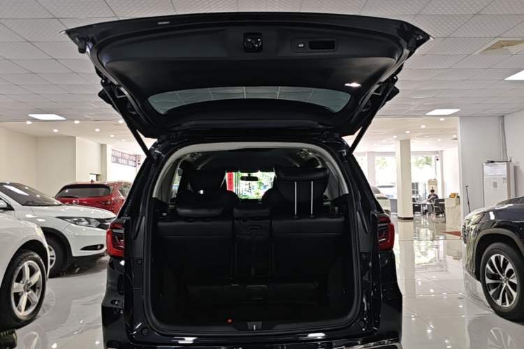 Used Honda Odyssey 2024 2.0L eHEV Sharp & Enjoy Edition Trunk