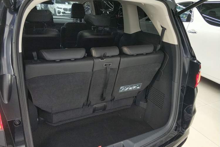 Used Honda Odyssey 2024 2.0L eHEV Sharp·Luxury Edition Trunk