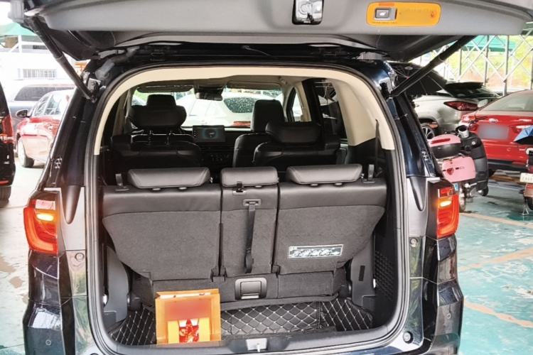 Used Honda Odyssey 2024 2.0L eHEV Sharp & Smart Edition Trunk
