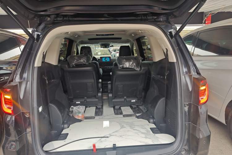 Used Honda Odyssey 2024 2.0L eHEV Sharp·Luxury Edition Trunk