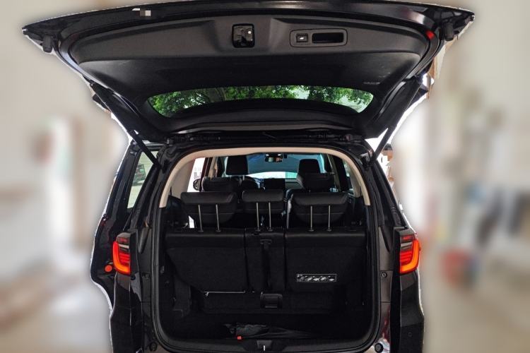 Used Honda Odyssey 2024 2.0L eHEV Sharp & Smart Edition Trunk