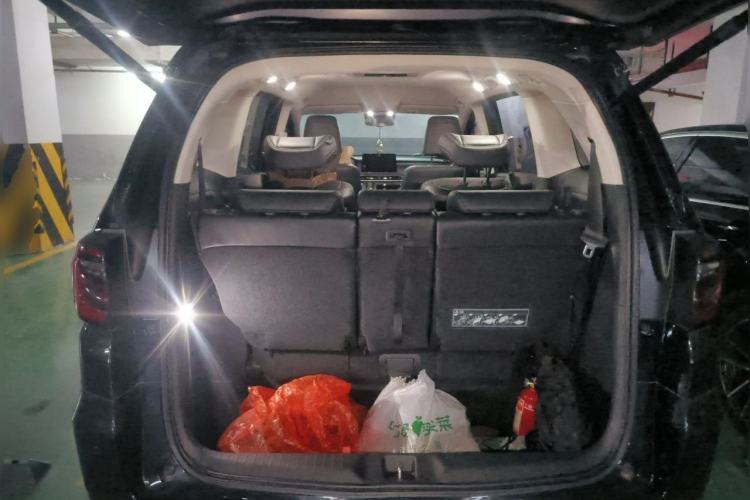 Used Honda Odyssey 2024 2.0L eHEV Sharp & Smart Edition Trunk