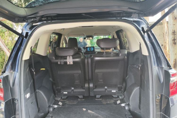 Used Honda Odyssey 2024 2.0L eHEV Sharp & Smart Edition Trunk