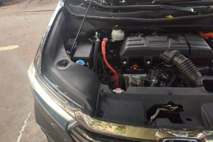 Used Honda Odyssey 2024 2.0L eHEV Sharp·Leading Edition Engine Bay Right