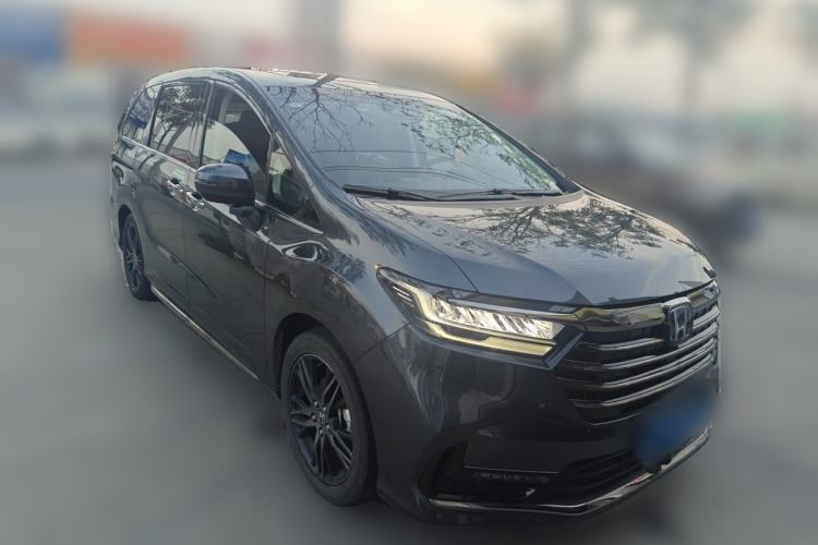 Used Honda Odyssey 2024 2.0L eHEV Sharp·Luxury Edition Front Right 45 Deg
