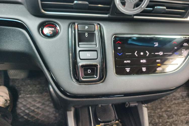 Used Honda Odyssey 2024 2.0L eHEV Sharp·Luxury Edition Gear Lever