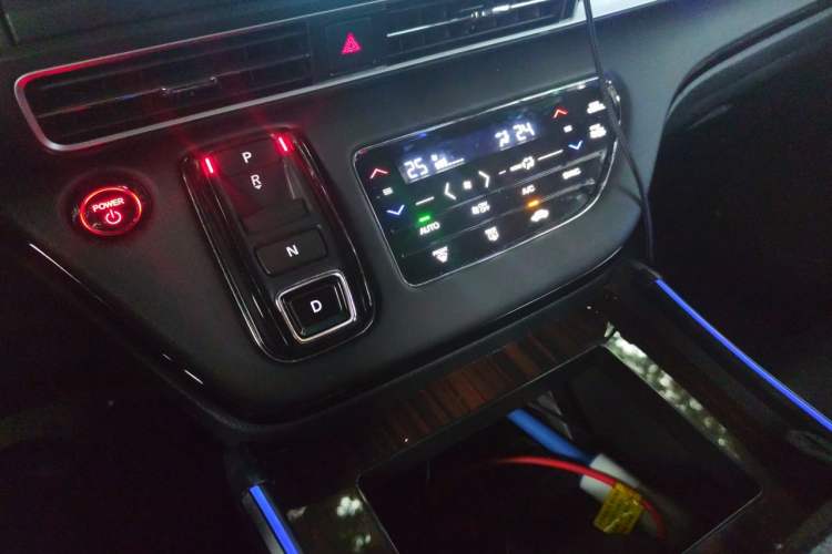 Used Honda Odyssey 2024 2.0L eHEV Sharp·Leading Edition Gear Lever