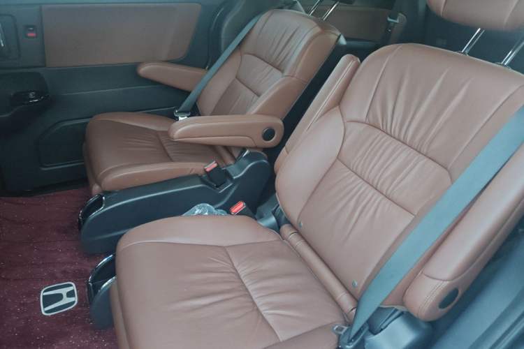 Used Honda Odyssey 2024 2.0L eHEV Sharp·Luxury Edition Left Rear Seat
