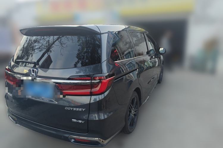 Used Honda Odyssey 2024 2.0L eHEV Sharp·Luxury Edition Rear Right 45 Deg