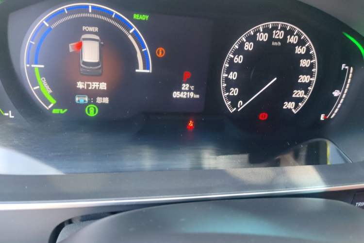 Used Honda Odyssey 2024 2.0L eHEV Sharp & Smart Edition Odometer Close Up