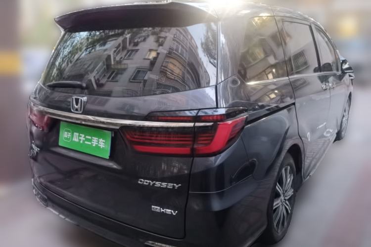 Used Honda Odyssey 2024 2.0L eHEV Sharp·Leading Edition Rear Right 45 Deg