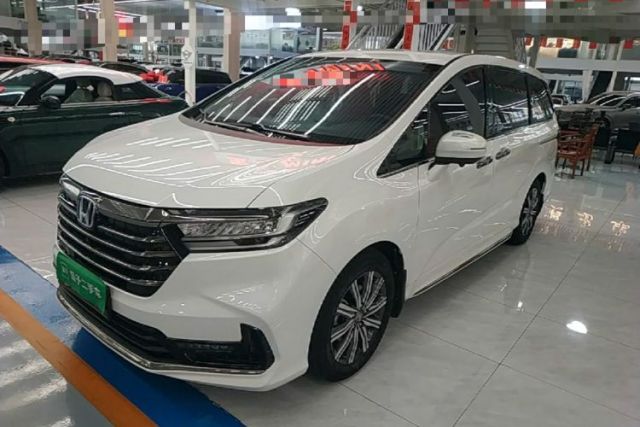 Ojetý Honda Odyssey 2024 2.0L eHEV Sharp & Enjoy Edition