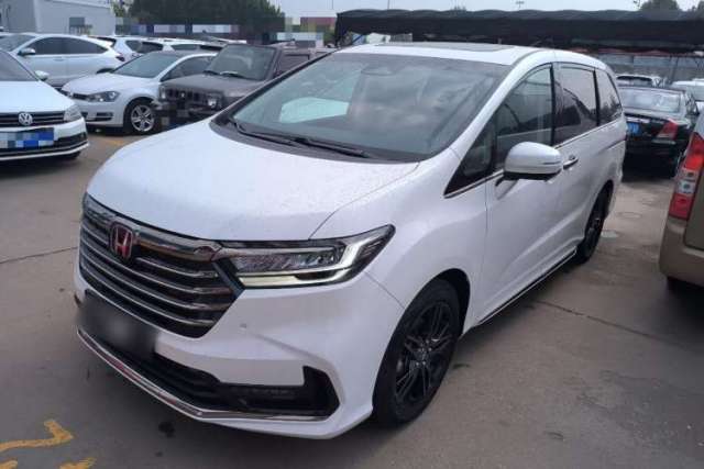 Ojetý Honda Odyssey 2024 2.0L eHEV Sharp·Luxury Edition