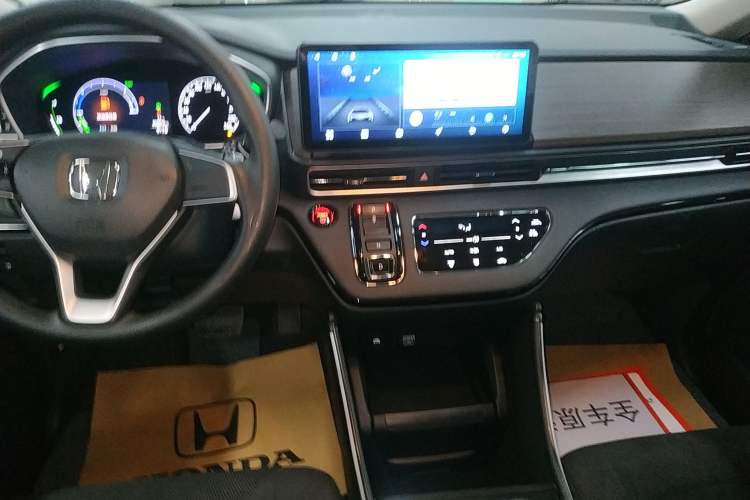 Used Honda Odyssey 2024 2.0L eHEV Sharp & Enjoy Edition Audio And AC Panel
