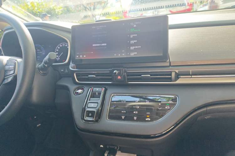 Used Honda Odyssey 2024 2.0L eHEV Sharp & Enjoy Edition Audio And AC Panel