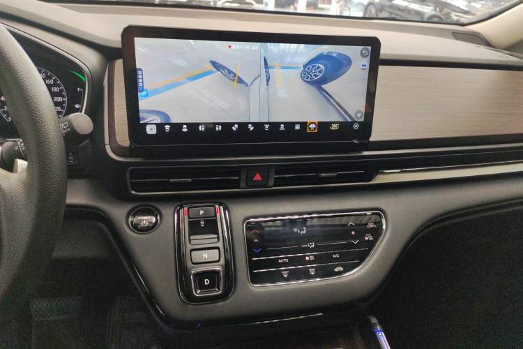Used Honda Odyssey 2024 2.0L eHEV Sharp & Enjoy Edition Audio And AC Panel