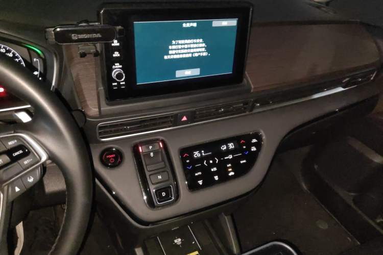 Used Honda Odyssey 2024 2.0L eHEV Sharp·Luxury Edition Audio And AC Panel