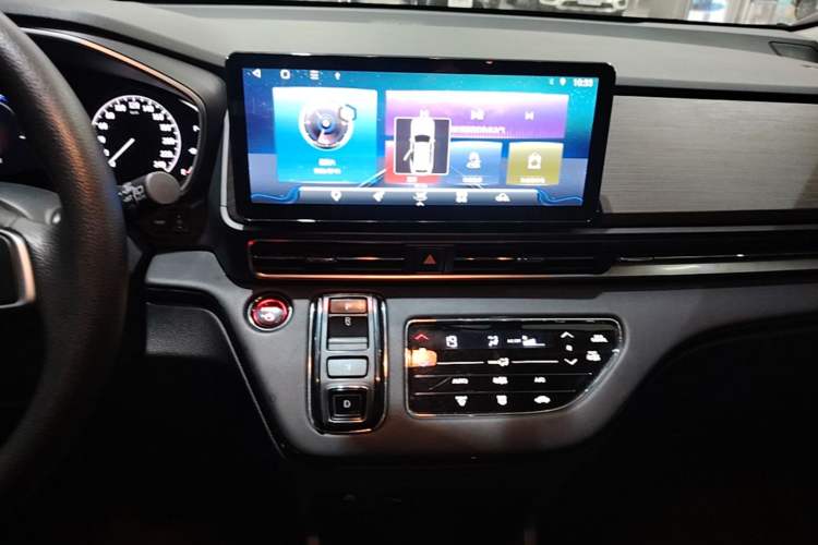 Used Honda Odyssey 2024 2.0L eHEV Sharp & Enjoy Edition Audio And AC Panel