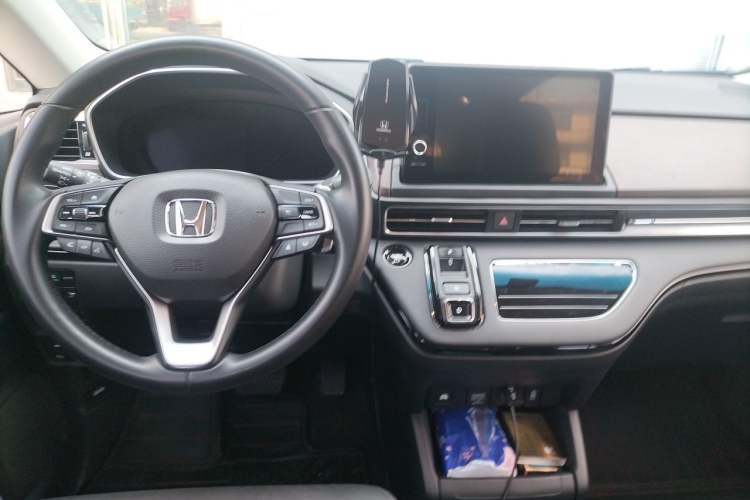 Used Honda Odyssey 2024 2.0L eHEV Sharp·Leading Edition Center Console