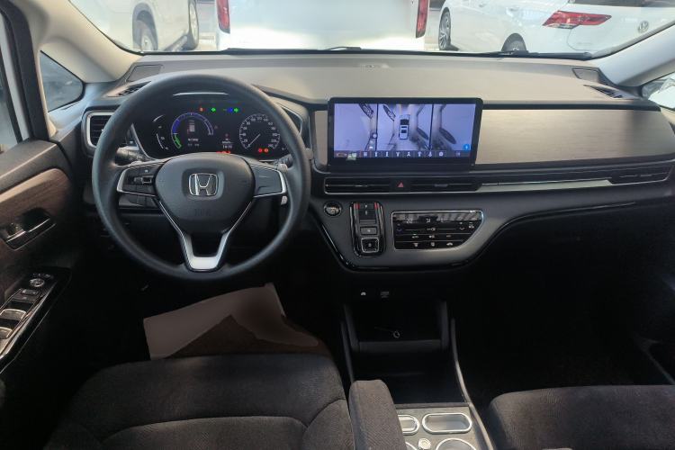 Used Honda Odyssey 2024 2.0L eHEV Sharp & Enjoy Edition Center Console