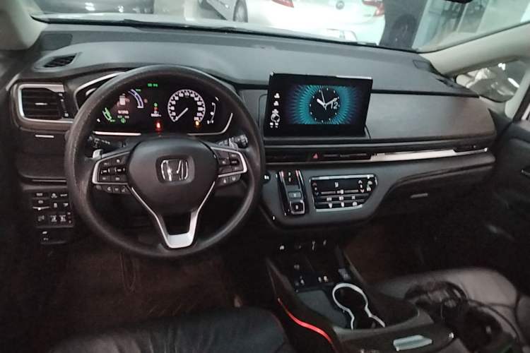 Used Honda Odyssey 2024 2.0L eHEV Sharp & Smart Edition Center Console