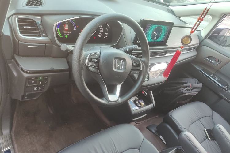 Used Honda Odyssey 2024 2.0L eHEV Sharp & Smart Edition Center Console