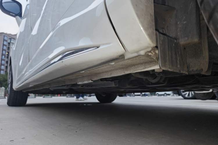 Used Honda Odyssey 2024 2.0L eHEV Sharp & Smart Edition Chassis Rear Left