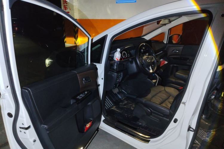 Used Honda Odyssey 2024 2.0L eHEV Sharp & Smart Edition Driver Seat