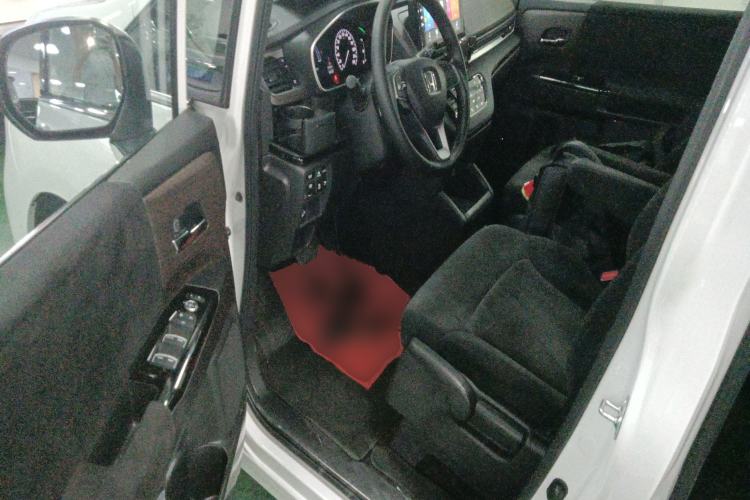 Used Honda Odyssey 2024 2.0L eHEV Sharp & Enjoy Edition Driver Seat