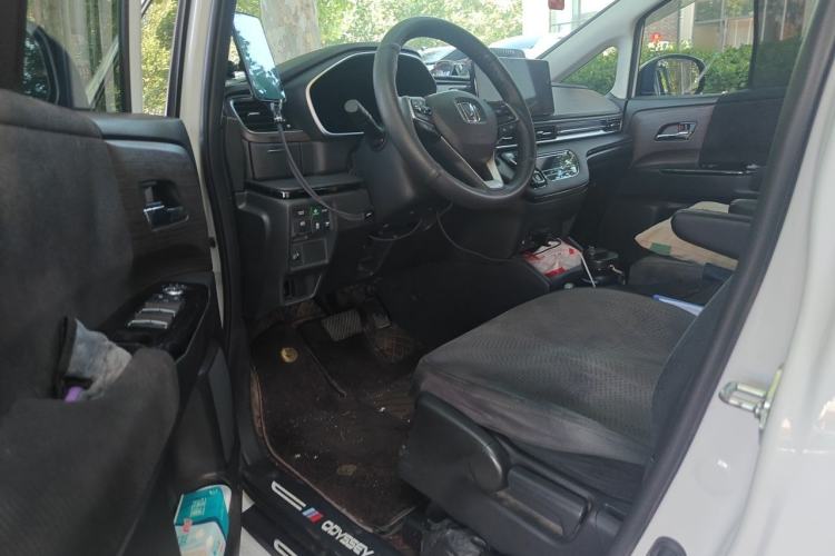 Used Honda Odyssey 2024 2.0L eHEV Sharp & Enjoy Edition Driver Seat