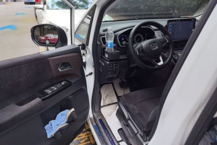 Used Honda Odyssey 2024 2.0L eHEV Sharp & Enjoy Edition Driver Seat