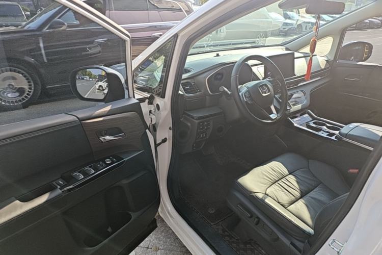 Used Honda Odyssey 2024 2.0L eHEV Sharp·Leading Edition Driver Seat