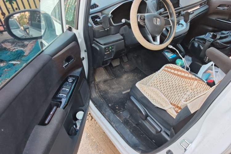 Used Honda Odyssey 2024 2.0L eHEV Sharp & Enjoy Edition Driver Seat