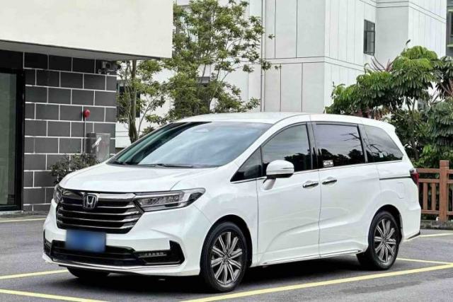 Used Honda Odyssey 2024 2.0L eHEV Sharp & Smart Edition