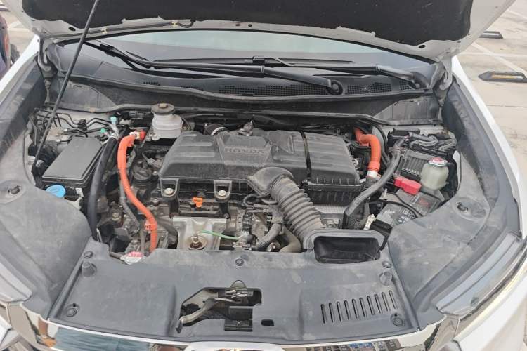 Used Honda Odyssey 2024 2.0L eHEV Sharp & Smart Edition Engine Bay