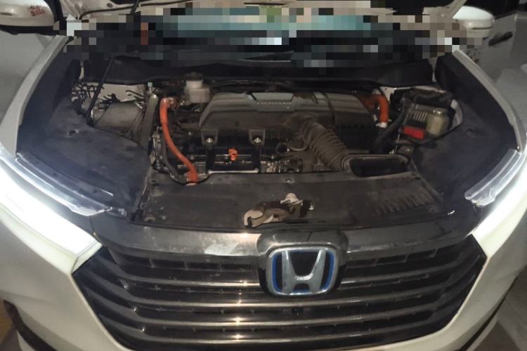 Used Honda Odyssey 2024 2.0L eHEV Sharp & Enjoy Edition Engine Bay