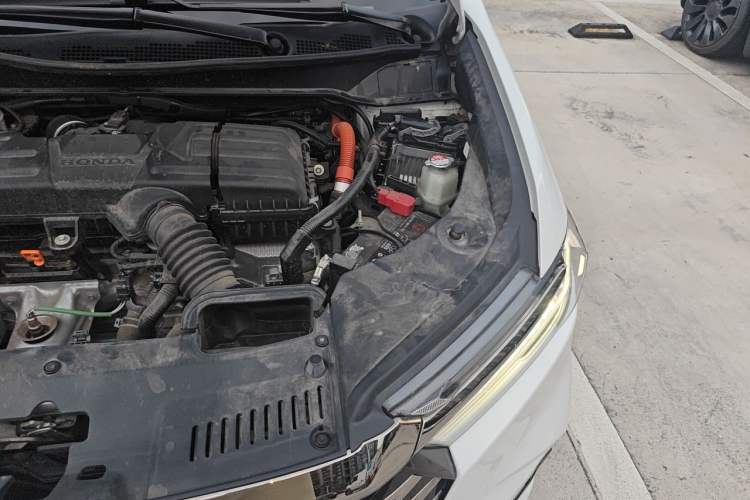 Used Honda Odyssey 2024 2.0L eHEV Sharp & Smart Edition Engine Bay Left