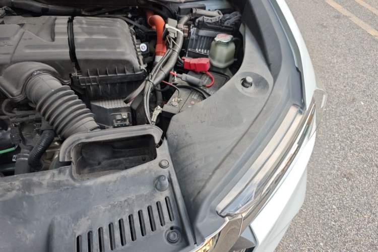 Used Honda Odyssey 2024 2.0L eHEV Sharp & Smart Edition Engine Bay Left