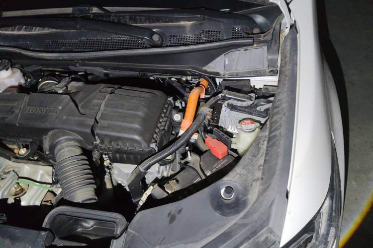 Used Honda Odyssey 2024 2.0L eHEV Sharp & Smart Edition Engine Bay Left