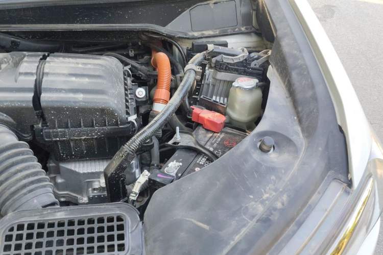 Used Honda Odyssey 2024 2.0L eHEV Sharp & Enjoy Edition Engine Bay Left