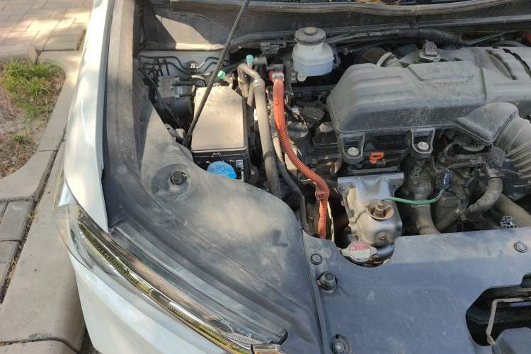 Used Honda Odyssey 2024 2.0L eHEV Sharp & Enjoy Edition Engine Bay Right