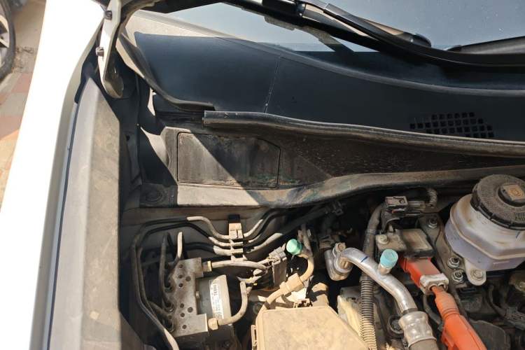 Used Honda Odyssey 2024 2.0L eHEV Sharp & Smart Edition Engine Bay Right