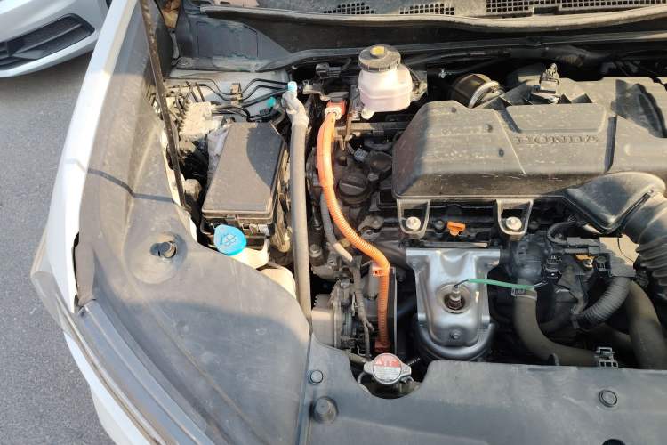 Used Honda Odyssey 2024 2.0L eHEV Sharp & Enjoy Edition Engine Bay Right