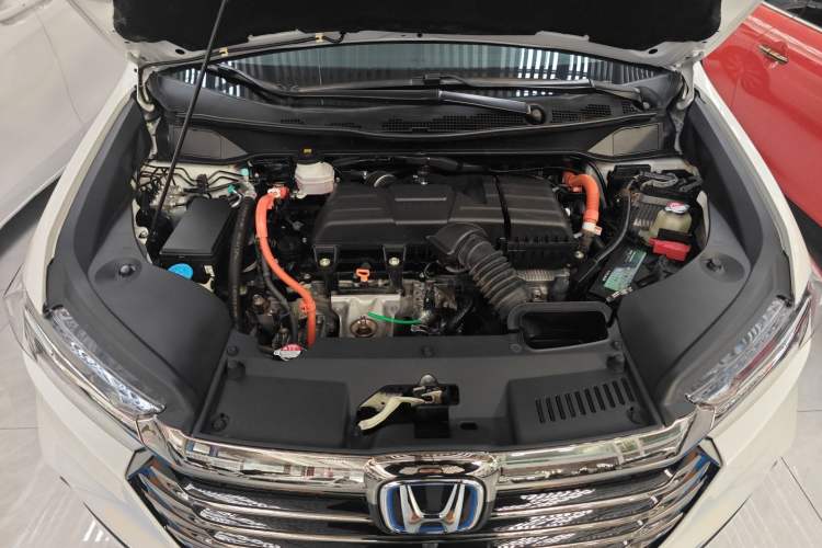 Used Honda Odyssey 2024 2.0L eHEV Sharp & Enjoy Edition Engine Bay