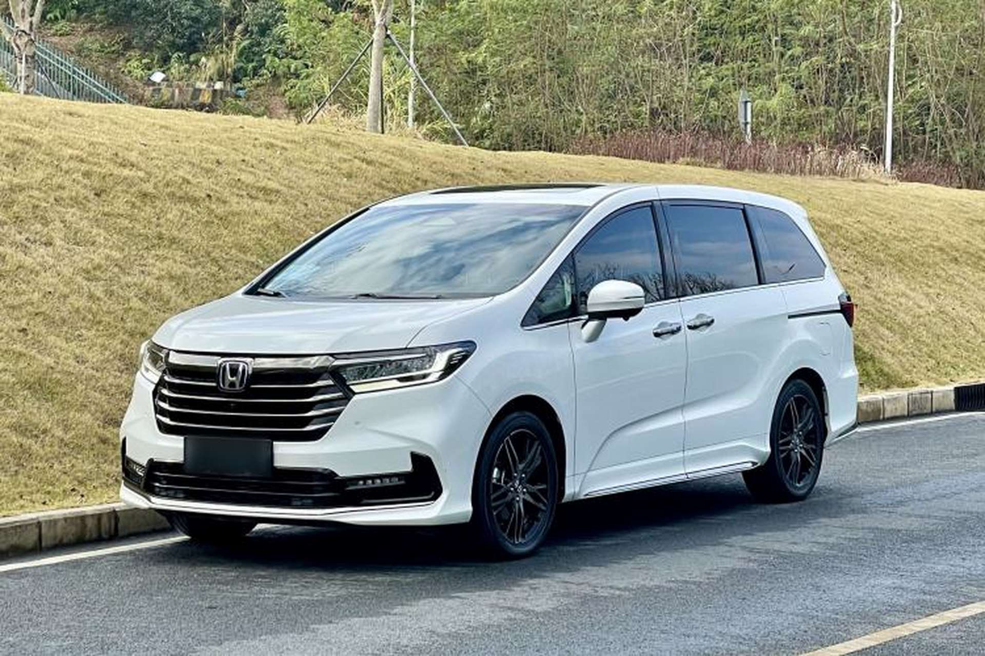 Used Honda Odyssey 2024 2.0L eHEV Sharp·Luxury Edition Exterior 1