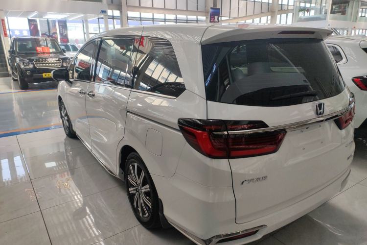 Used Honda Odyssey 2024 2.0L eHEV Sharp & Enjoy Edition Exterior 2