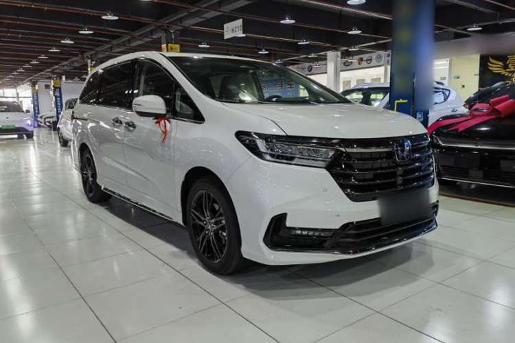 Used Honda Odyssey 2024 2.0L eHEV Sharp·Luxury Edition Exterior 2