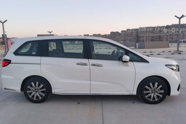 Used Honda Odyssey 2024 2.0L eHEV Sharp·Leading Edition Exterior 2