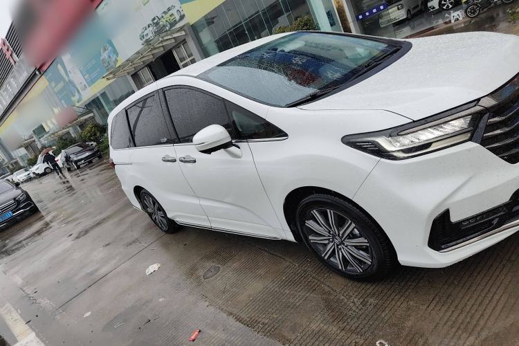 Used Honda Odyssey 2024 2.0L eHEV Sharp & Enjoy Edition Exterior 2